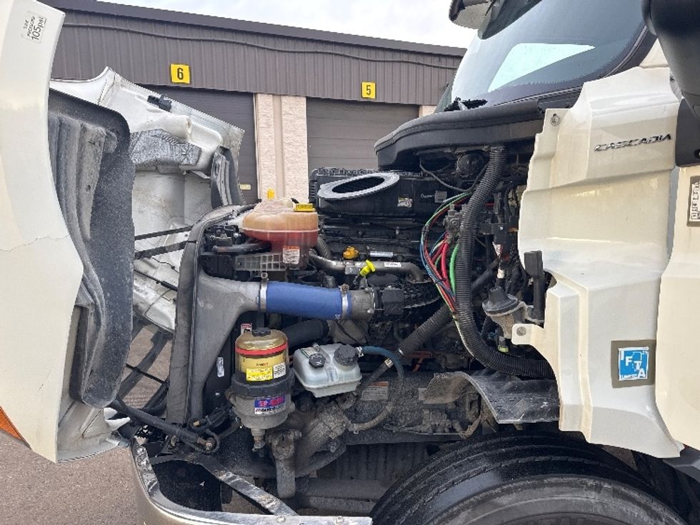 Day Cab Tractor-Heavy Duty Tractors-Freightliner-2020-T11664ST-Allen Park-MI-481,099\n\t\tmiles-$ 40,500 - Image 16