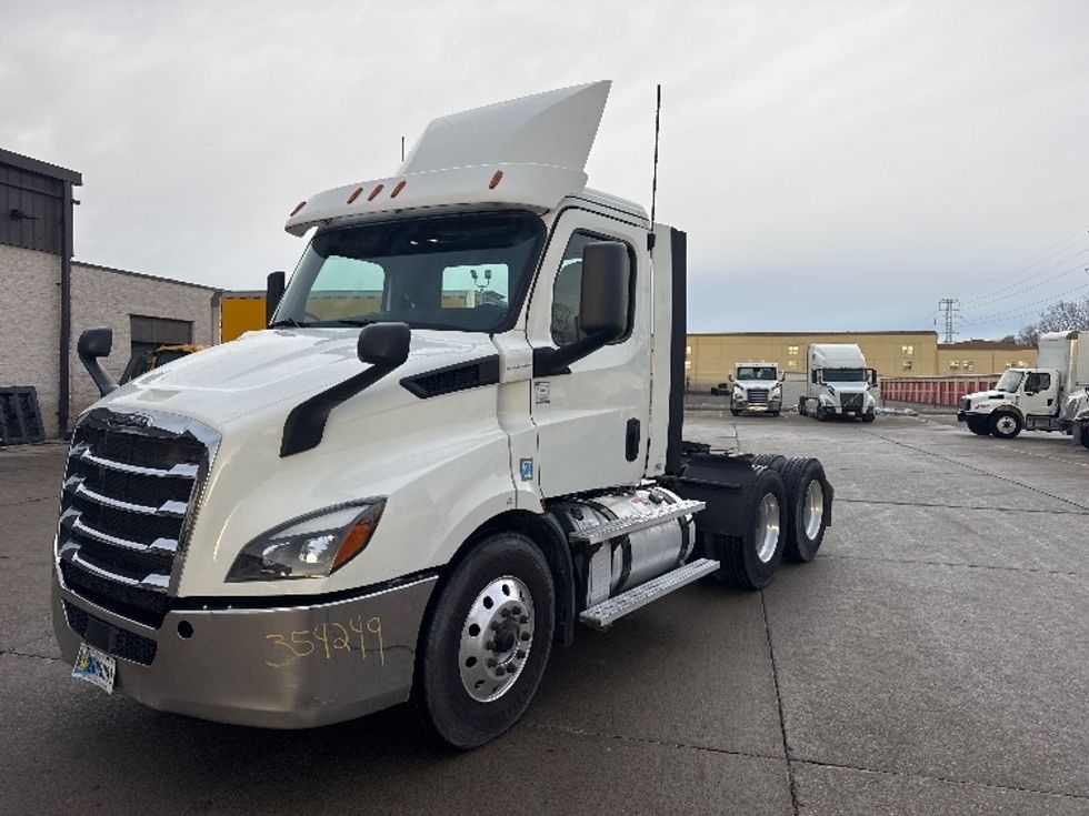 Day Cab Tractor-Heavy Duty Tractors-Freightliner-2020-T11664ST-Allen Park-MI-481,099\n\t\tmiles-$ 40,500 - Image 3