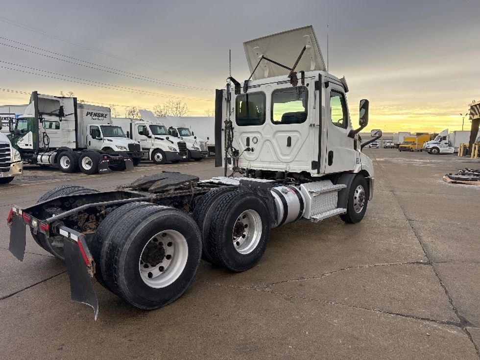 Day Cab Tractor-Heavy Duty Tractors-Freightliner-2020-T11664ST-Allen Park-MI-481,099\n\t\tmiles-$ 40,500 - Image 7