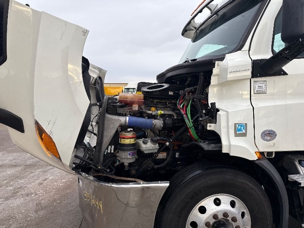 Day Cab Tractor-Heavy Duty Tractors-Freightliner-2020-T11664ST-Allen Park-MI-493,356\n\t\tmiles-$ 40,750 - Image 16