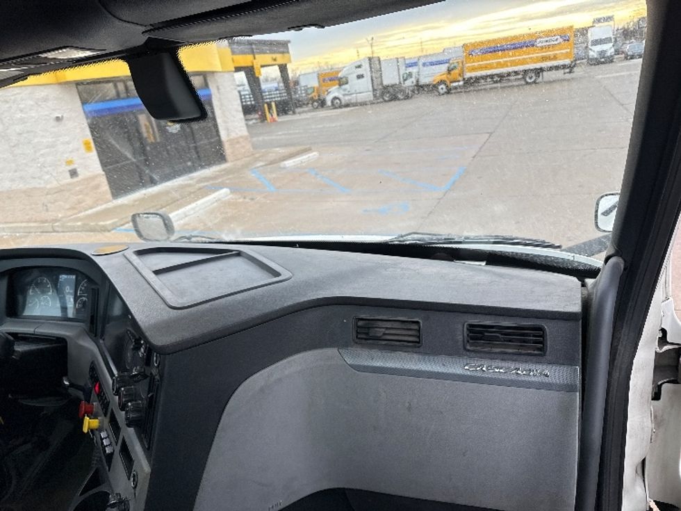 Day Cab Tractor-Heavy Duty Tractors-Freightliner-2020-T11664ST-Allen Park-MI-500,690\n\t\tmiles-$ 40,000 - Image 13