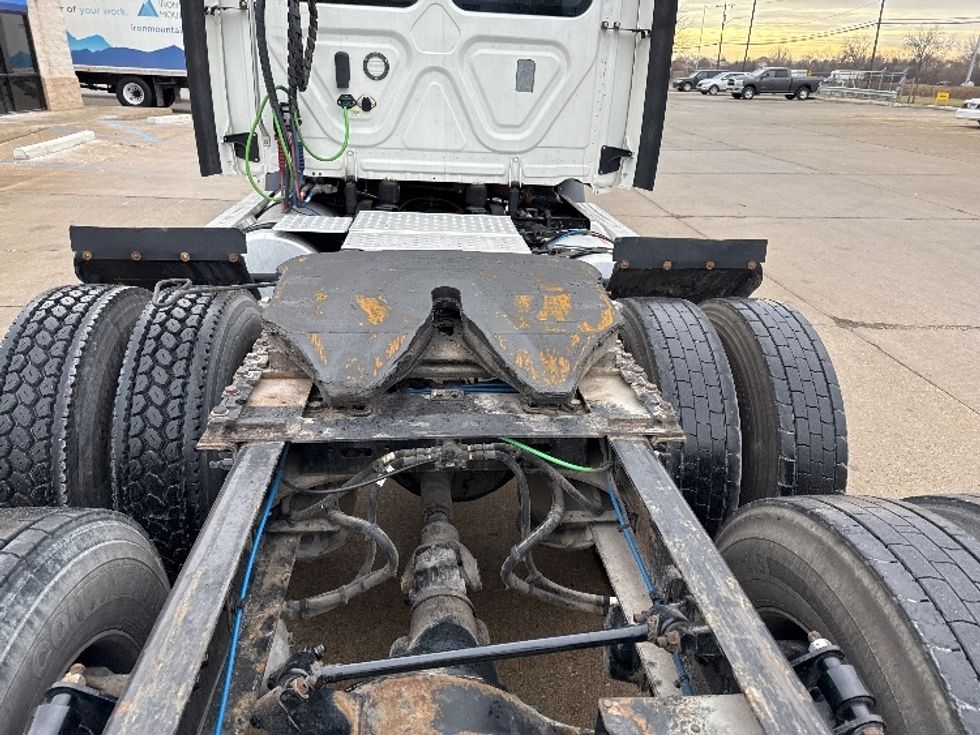 Day Cab Tractor-Heavy Duty Tractors-Freightliner-2020-T11664ST-Allen Park-MI-500,690\n\t\tmiles-$ 40,000 - Image 6