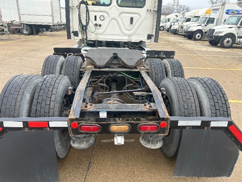 Day Cab Tractor-Heavy Duty Tractors-Freightliner-2020-T11664ST-Allen Park-MI-532,500\n\t\tmiles-$ 36,000 - Image 6