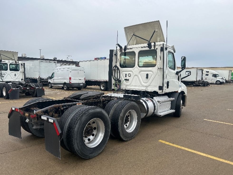 Day Cab Tractor-Heavy Duty Tractors-Freightliner-2020-T11664ST-Allen Park-MI-532,500\n\t\tmiles-$ 36,000 - Image 7
