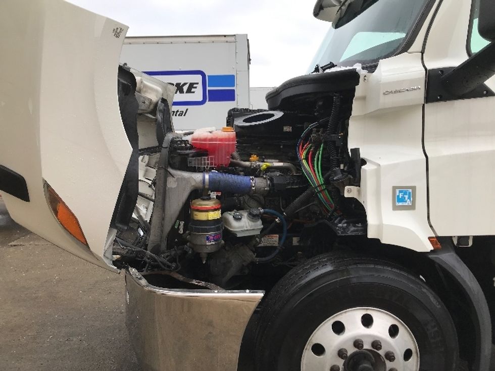 Day Cab Tractor-Heavy Duty Tractors-Freightliner-2020-T11664ST-Allen Park-MI-583,842\n\t\tmiles-$ 31,000 - Image 16