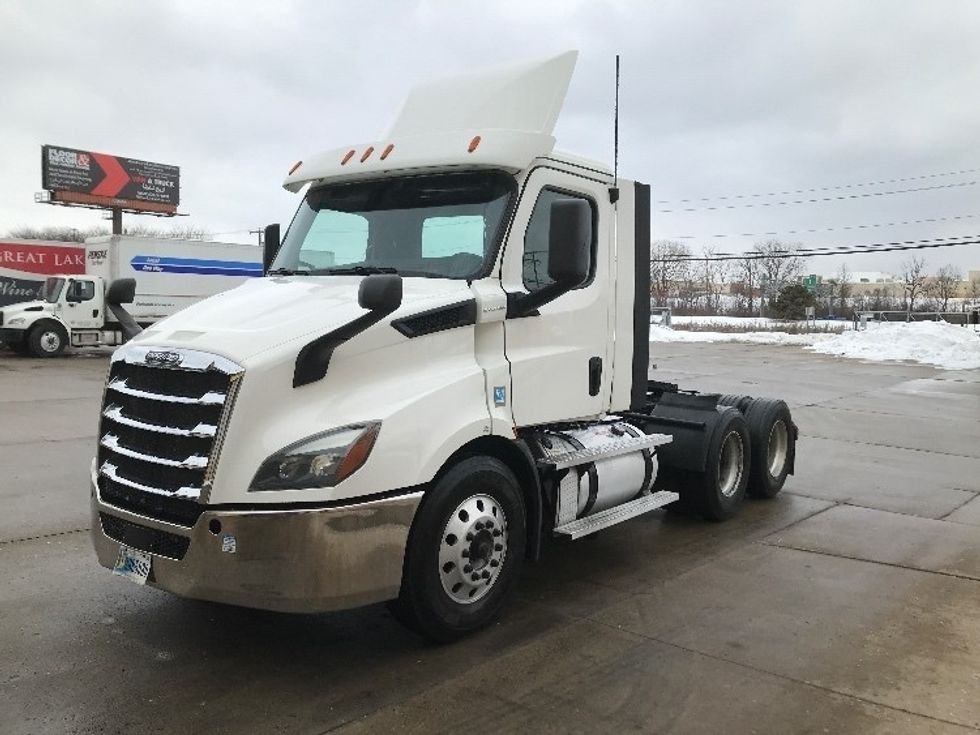Day Cab Tractor-Heavy Duty Tractors-Freightliner-2020-T11664ST-Allen Park-MI-583,842\n\t\tmiles-$ 31,000 - Image 3