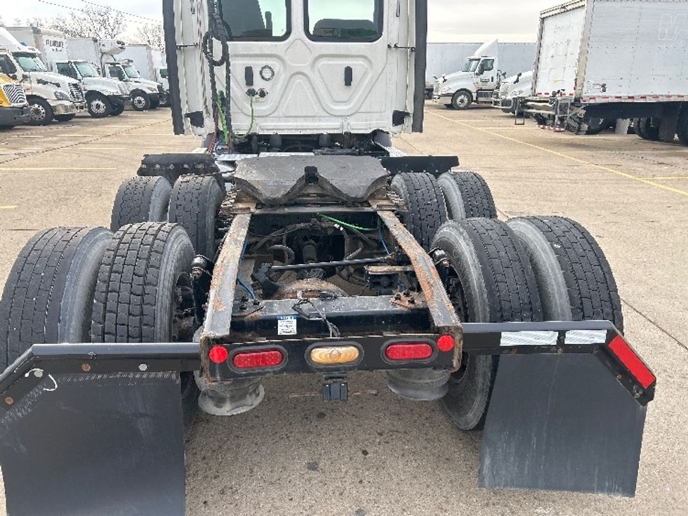 Day Cab Tractor-Heavy Duty Tractors-Freightliner-2020-T11664ST-Allen Park-MI-601,144\n\t\tmiles-$ 30,500 - Image 6