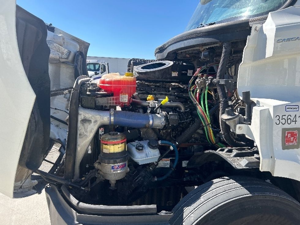 Day Cab Tractor-Heavy Duty Tractors-Freightliner-2020-T11664ST-Amarillo-TX-133,916\n\t\tmiles-$ 65,000 - Image 16