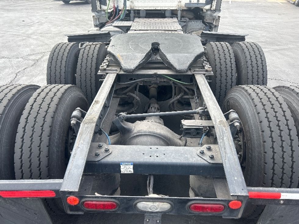 Day Cab Tractor-Heavy Duty Tractors-Freightliner-2020-T11664ST-Anaheim-CA-265,318\n\t\tmiles-$ 59,250 - Image 6