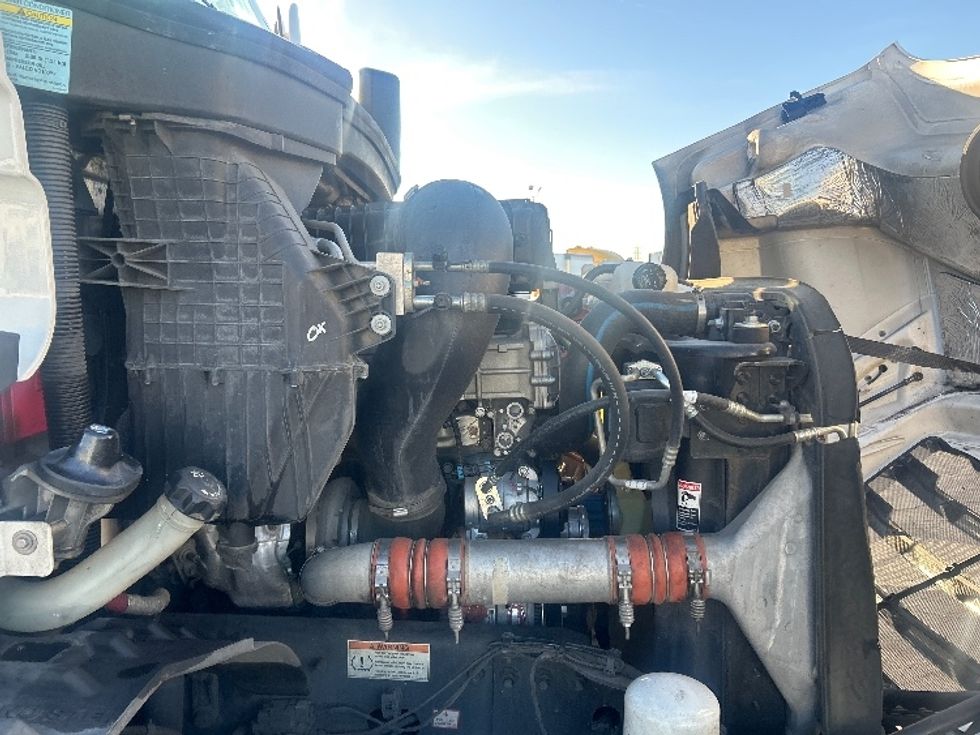 Day Cab Tractor-Heavy Duty Tractors-Freightliner-2020-T11664ST-Anaheim-CA-265,804\n\t\tmiles-$ 59,250 - Image 15