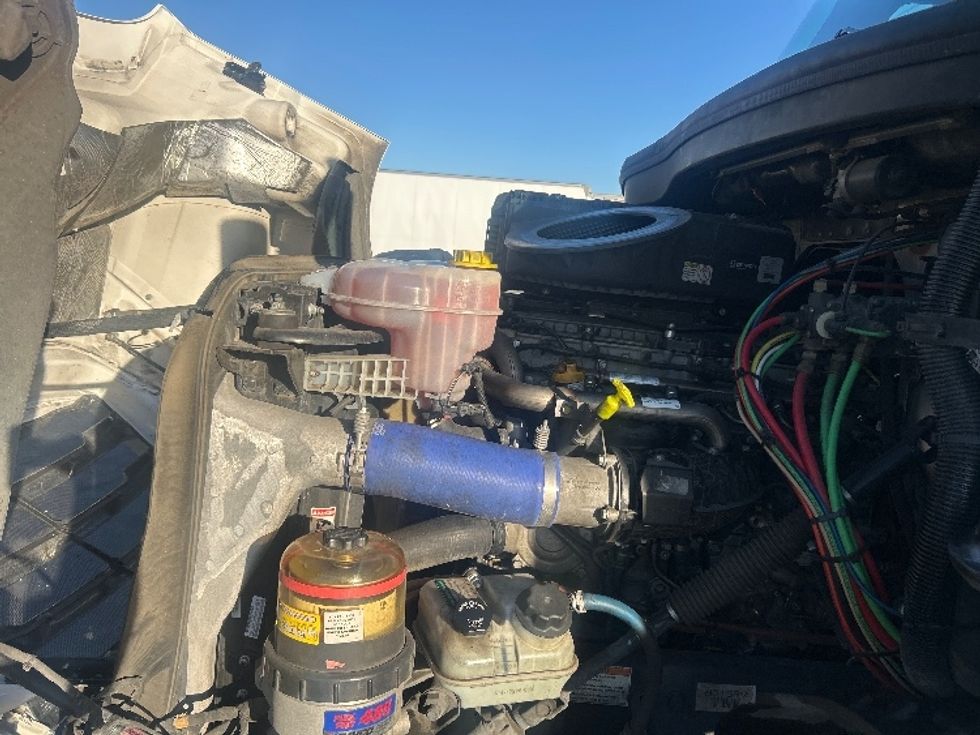 Day Cab Tractor-Heavy Duty Tractors-Freightliner-2020-T11664ST-Anaheim-CA-265,804\n\t\tmiles-$ 59,250 - Image 16