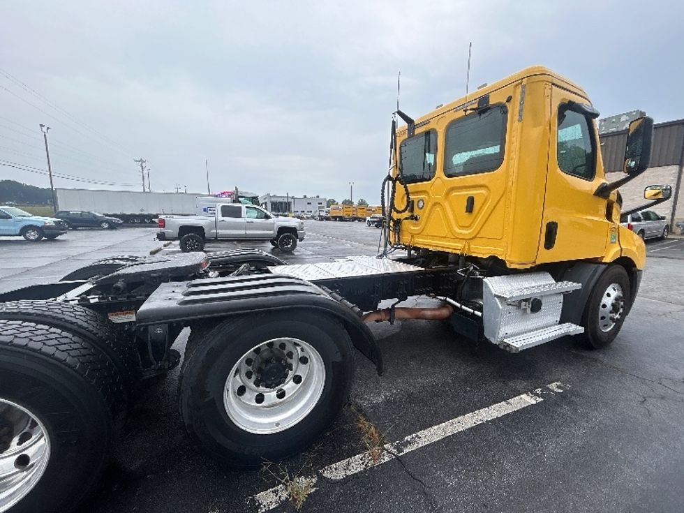 Day Cab Tractor-Heavy Duty Tractors-Freightliner-2020-T11664ST-Atlanta (Forest Park)-GA-449,888\n\t\tmiles-$ 41,250 - Image 18