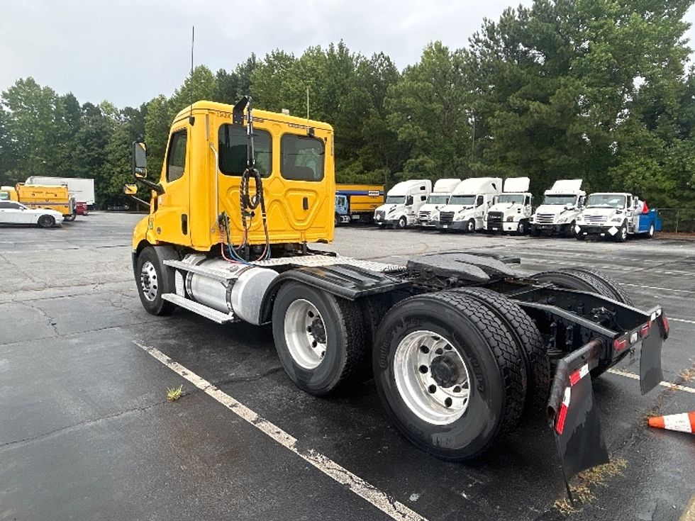 Day Cab Tractor-Heavy Duty Tractors-Freightliner-2020-T11664ST-Atlanta (Forest Park)-GA-449,888\n\t\tmiles-$ 41,250 - Image 5