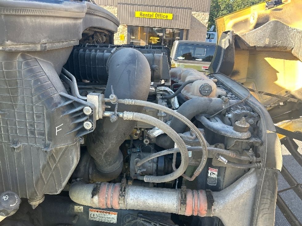 Day Cab Tractor-Heavy Duty Tractors-Freightliner-2020-T11664ST-Belcamp-MD-427,627\n\t\tmiles-$ 40,250 - Image 15