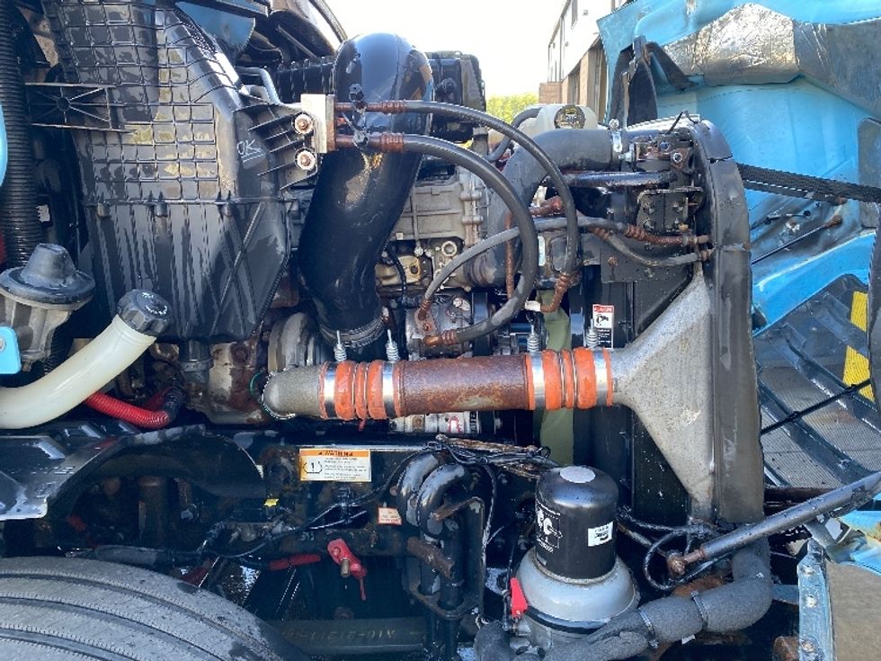 Day Cab Tractor-Heavy Duty Tractors-Freightliner-2020-T11664ST-Binghamton-NY-509,745\n\t\tmiles-$ 33,250 - Image 15