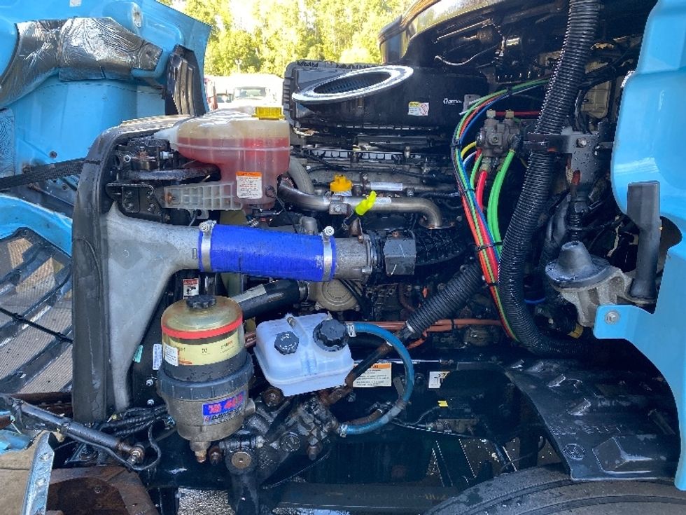 Day Cab Tractor-Heavy Duty Tractors-Freightliner-2020-T11664ST-Binghamton-NY-509,745\n\t\tmiles-$ 33,250 - Image 16