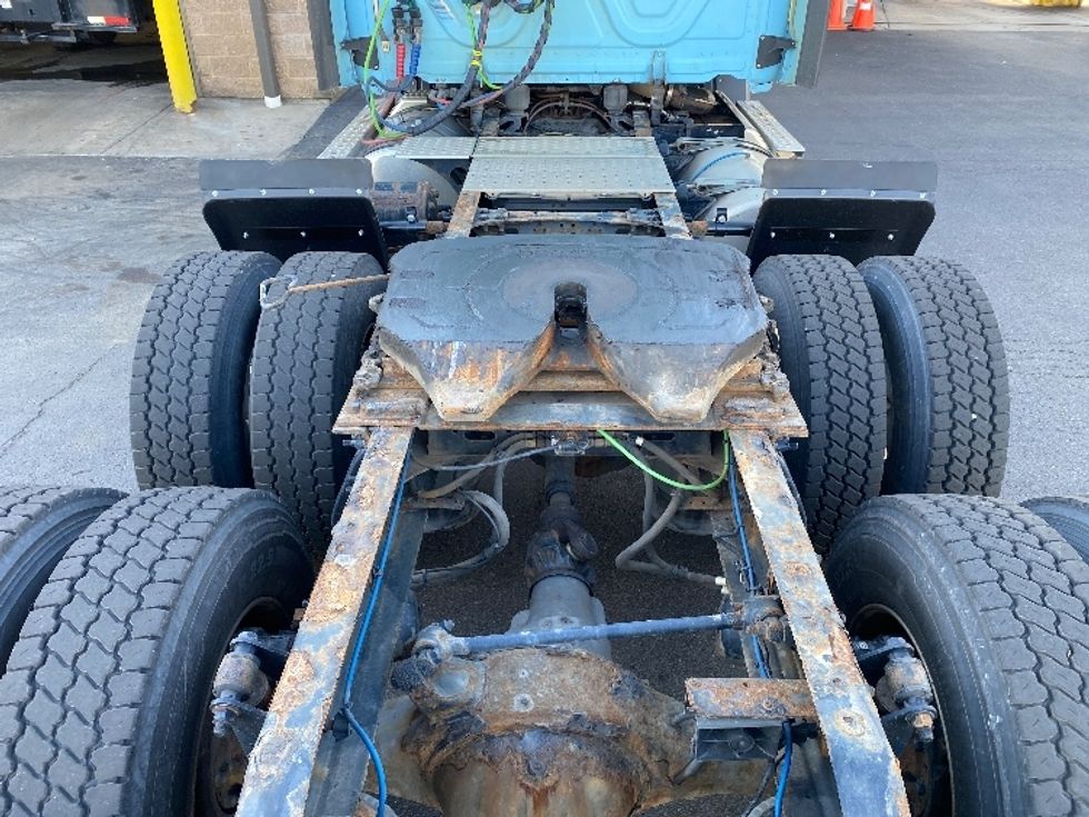 Day Cab Tractor-Heavy Duty Tractors-Freightliner-2020-T11664ST-Binghamton-NY-509,745\n\t\tmiles-$ 33,250 - Image 6