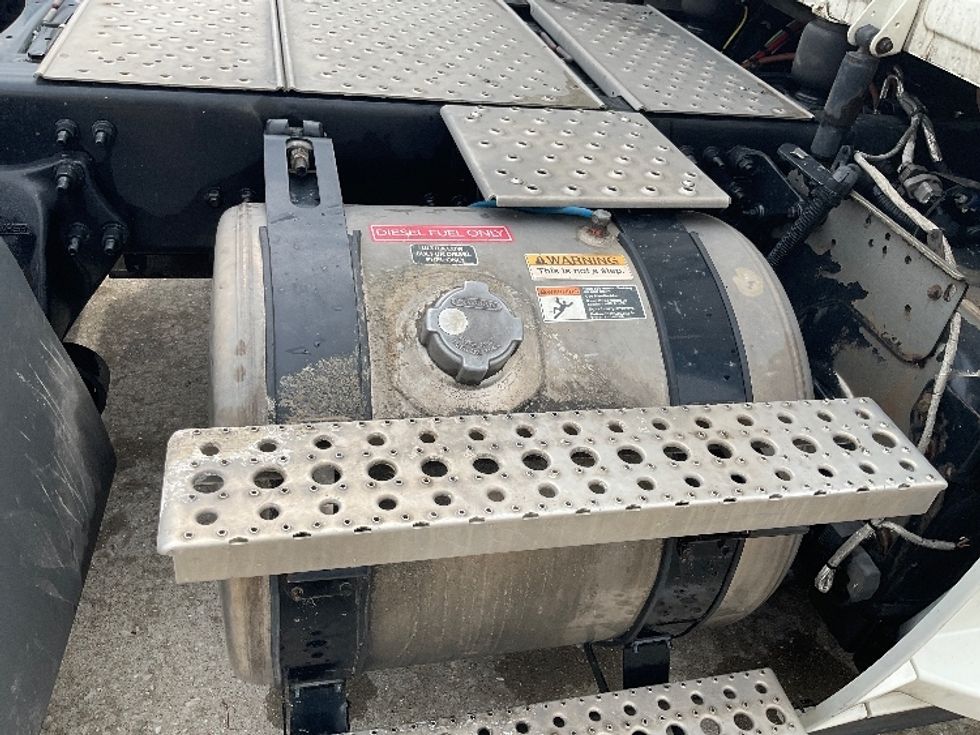 Day Cab Tractor-Heavy Duty Tractors-Freightliner-2020-T11664ST-Bowling Green-KY-489,867\n\t\tmiles-$ 44,250 - Image 20