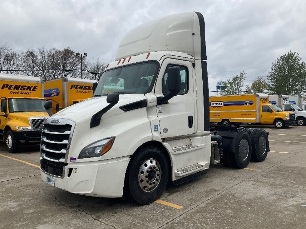 Day Cab Tractor-Heavy Duty Tractors-Freightliner-2020-T11664ST-Bowling Green-KY-489,867\n\t\tmiles-$ 44,250 - Image 3