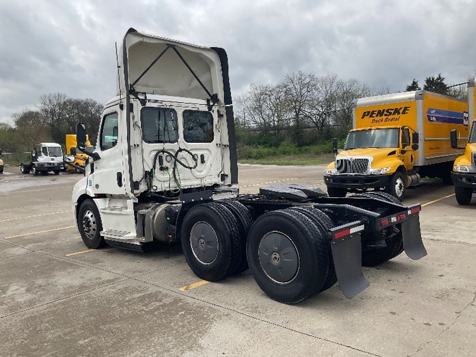 Day Cab Tractor-Heavy Duty Tractors-Freightliner-2020-T11664ST-Bowling Green-KY-489,867\n\t\tmiles-$ 44,250 - Image 5