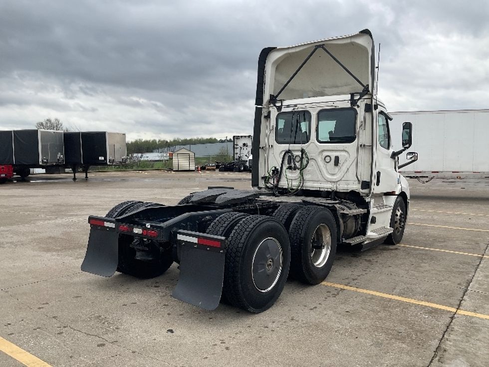 Day Cab Tractor-Heavy Duty Tractors-Freightliner-2020-T11664ST-Bowling Green-KY-489,867\n\t\tmiles-$ 44,250 - Image 7