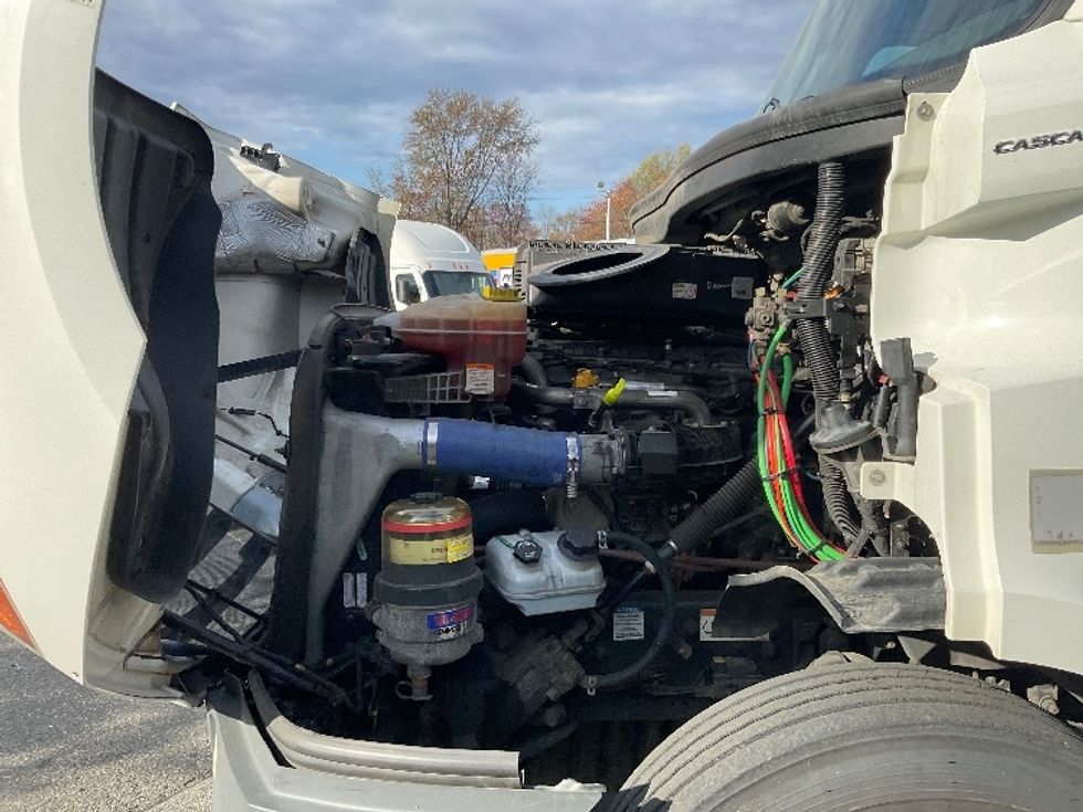 Day Cab Tractor-Heavy Duty Tractors-Freightliner-2020-T11664ST-Chicopee-MA-339,008\n\t\tmiles-$ 49,250 - Image 16