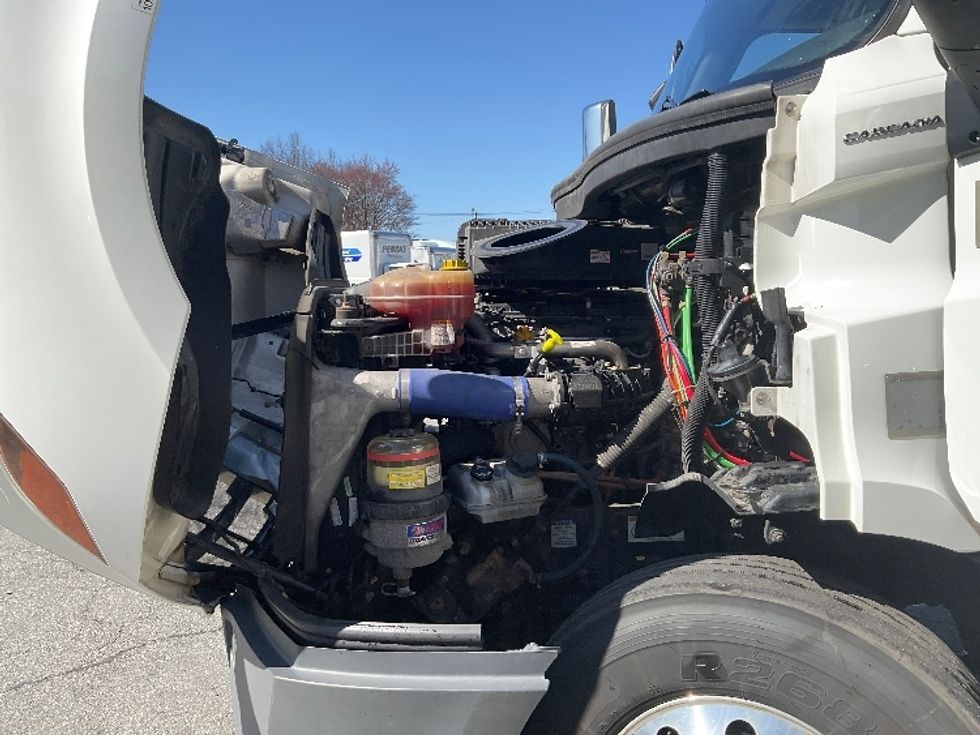 Day Cab Tractor-Heavy Duty Tractors-Freightliner-2020-T11664ST-Chicopee-MA-425,674\n\t\tmiles-$ 45,000 - Image 16