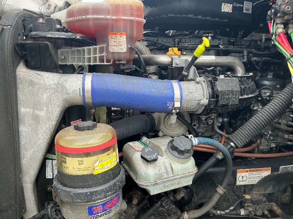 Day Cab Tractor-Heavy Duty Tractors-Freightliner-2020-T11664ST-Chicopee-MA-447,010\n\t\tmiles-$ 37,250 - Image 16