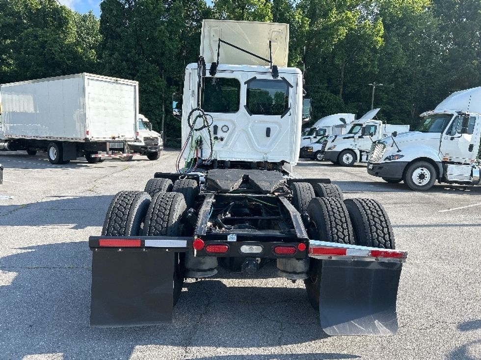 Day Cab Tractor-Heavy Duty Tractors-Freightliner-2020-T11664ST-Cleveland-TN-385,915\n\t\tmiles-$ 52,000 - Image 6