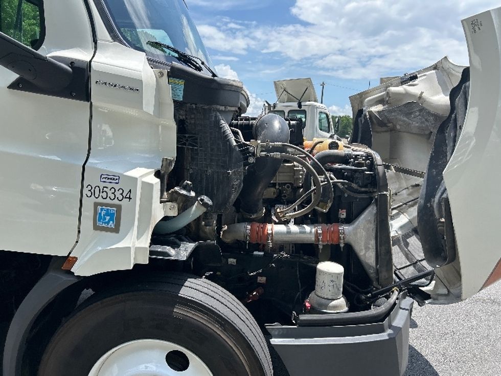 Day Cab Tractor-Heavy Duty Tractors-Freightliner-2020-T11664ST-Cleveland-TN-422,719\n\t\tmiles-$ 50,000 - Image 15