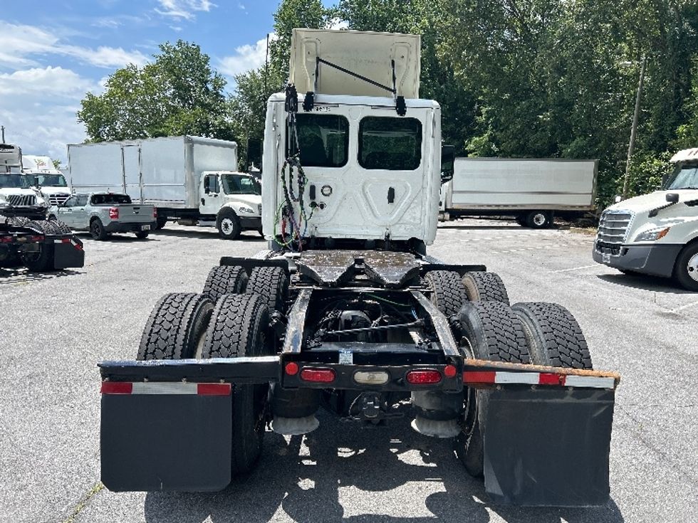 Day Cab Tractor-Heavy Duty Tractors-Freightliner-2020-T11664ST-Cleveland-TN-422,719\n\t\tmiles-$ 50,000 - Image 6