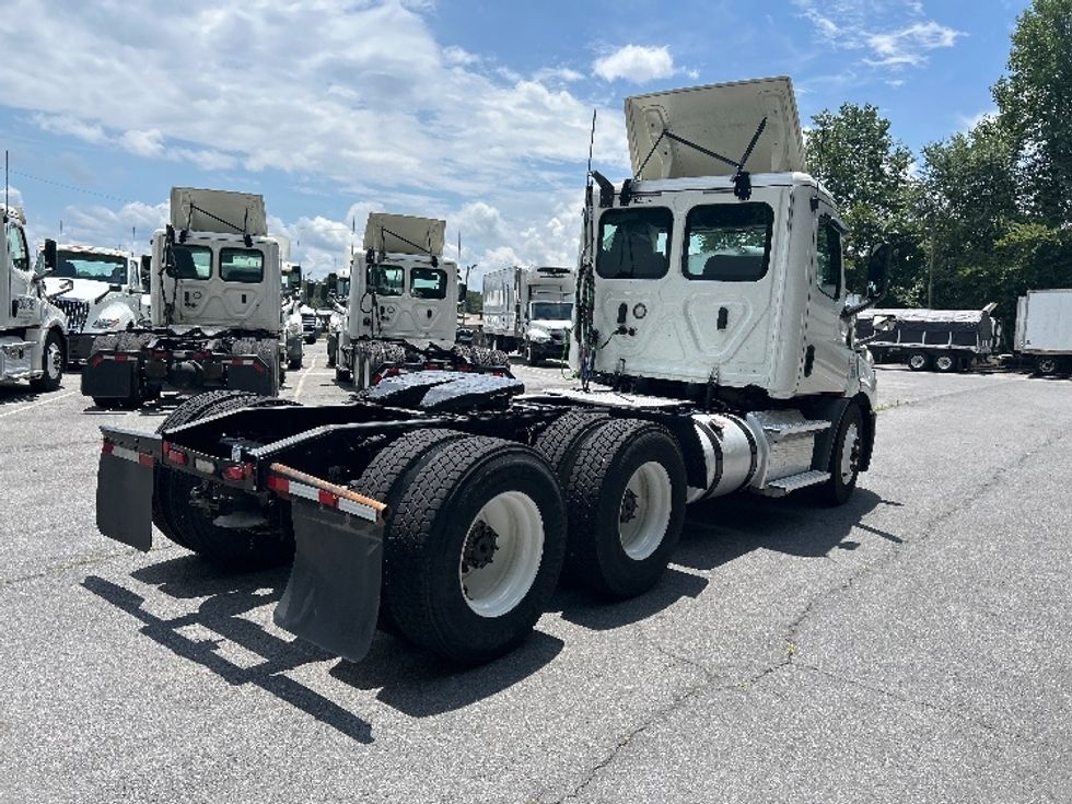 Day Cab Tractor-Heavy Duty Tractors-Freightliner-2020-T11664ST-Cleveland-TN-422,719\n\t\tmiles-$ 50,000 - Image 7