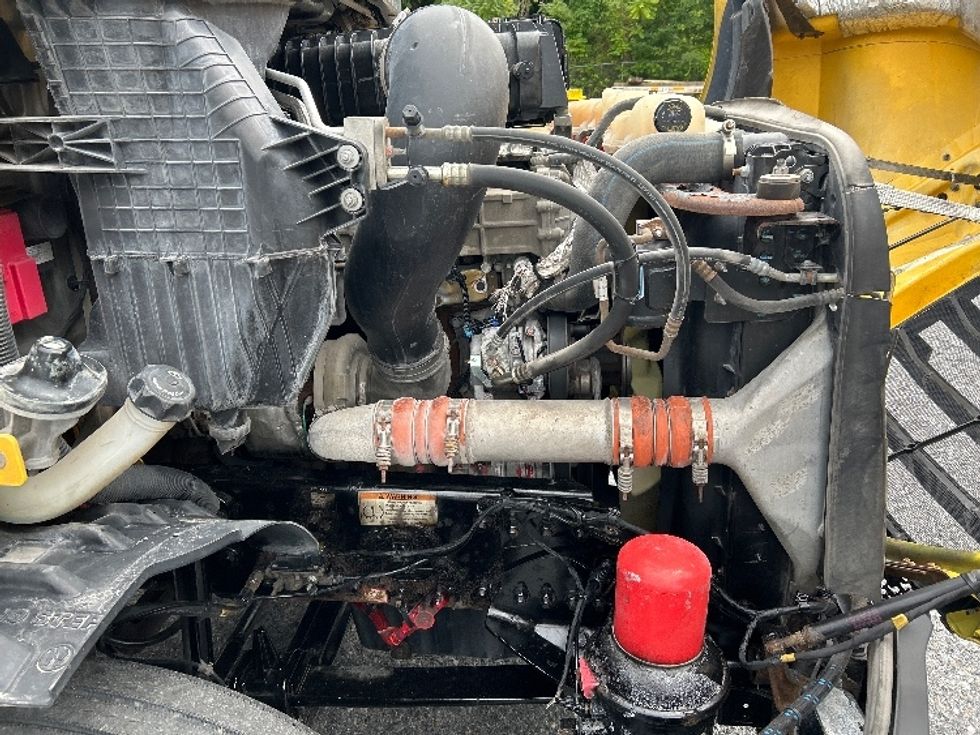 Day Cab Tractor-Heavy Duty Tractors-Freightliner-2020-T11664ST-Cleveland-TN-639,641\n\t\tmiles-$ 26,250 - Image 15