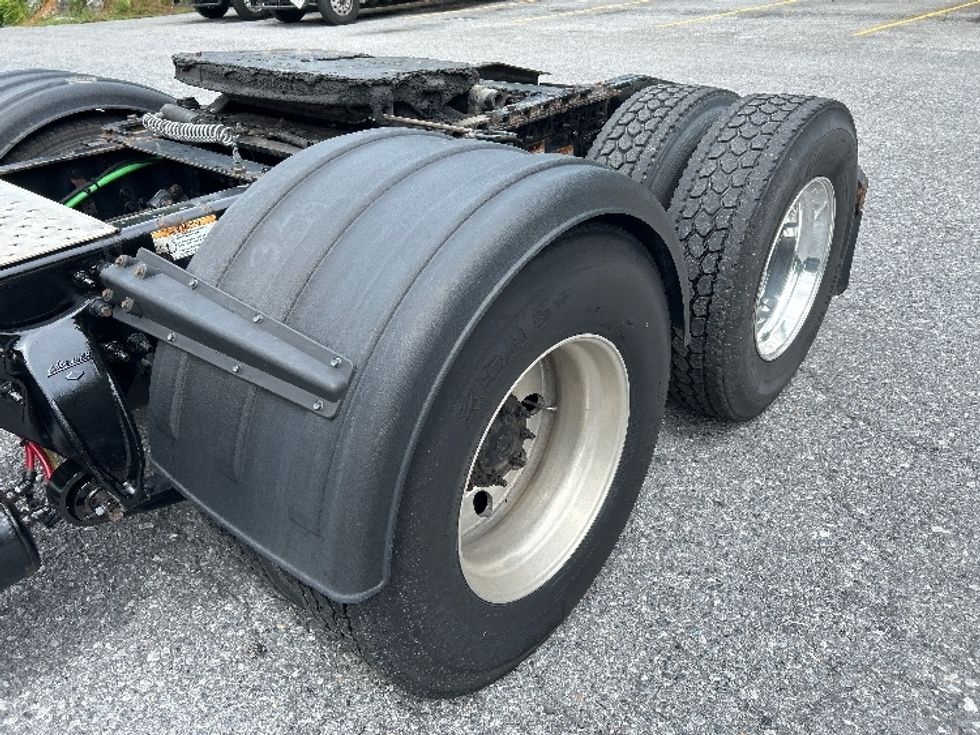 Day Cab Tractor-Heavy Duty Tractors-Freightliner-2020-T11664ST-Cleveland-TN-639,641\n\t\tmiles-$ 26,250 - Image 17