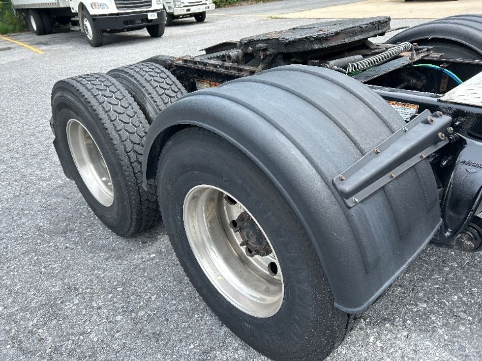 Day Cab Tractor-Heavy Duty Tractors-Freightliner-2020-T11664ST-Cleveland-TN-639,641\n\t\tmiles-$ 26,250 - Image 18