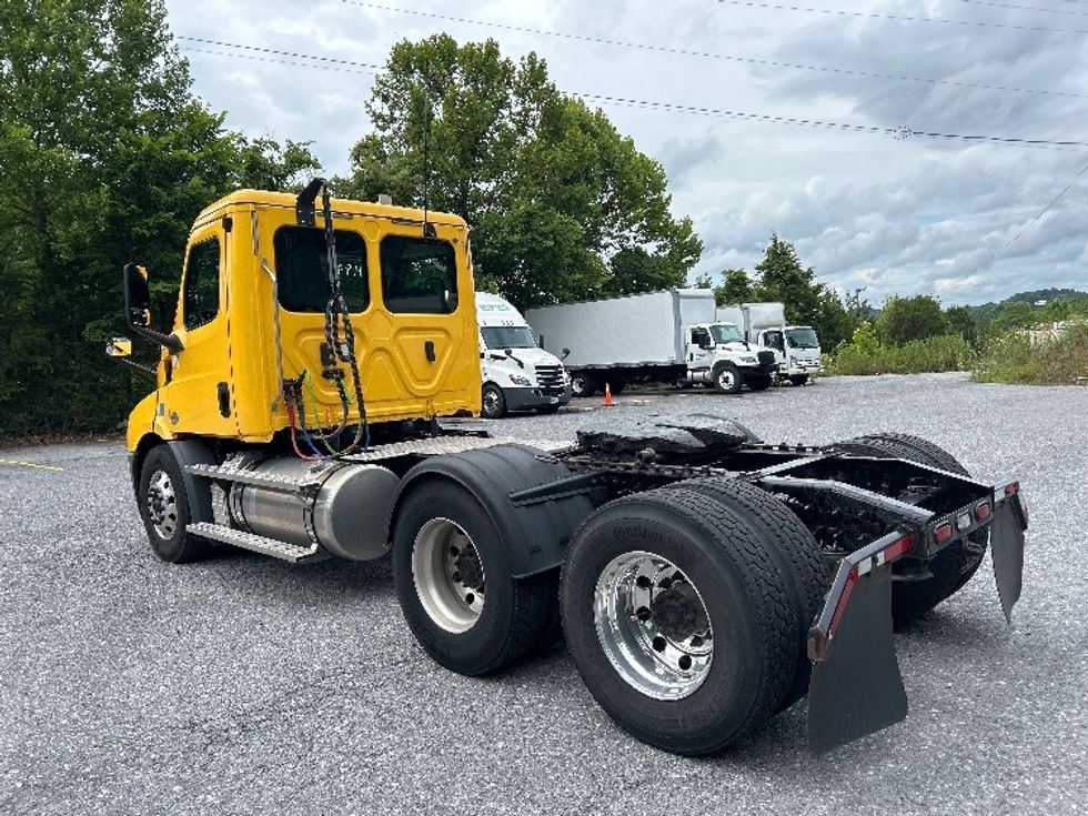 Day Cab Tractor-Heavy Duty Tractors-Freightliner-2020-T11664ST-Cleveland-TN-639,641\n\t\tmiles-$ 26,250 - Image 5