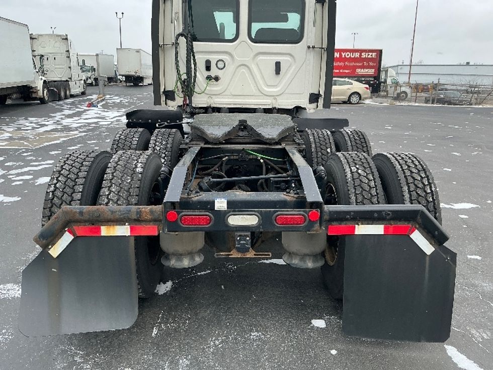 Day Cab Tractor-Heavy Duty Tractors-Freightliner-2020-T11664ST-Columbus-OH-509,327\n\t\tmiles-$ 39,500 - Image 6