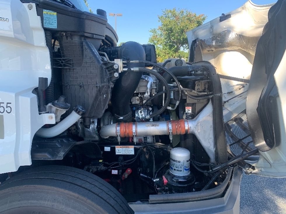 Day Cab Tractor-Heavy Duty Tractors-Freightliner-2020-T11664ST-Concord-NC-169,909\n\t\tmiles-$ 59,750 - Image 14