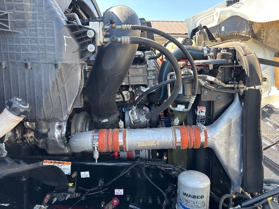 Day Cab Tractor-Heavy Duty Tractors-Freightliner-2020-T11664ST-Concord-NC-175,185\n\t\tmiles-$ 59,500 - Image 14