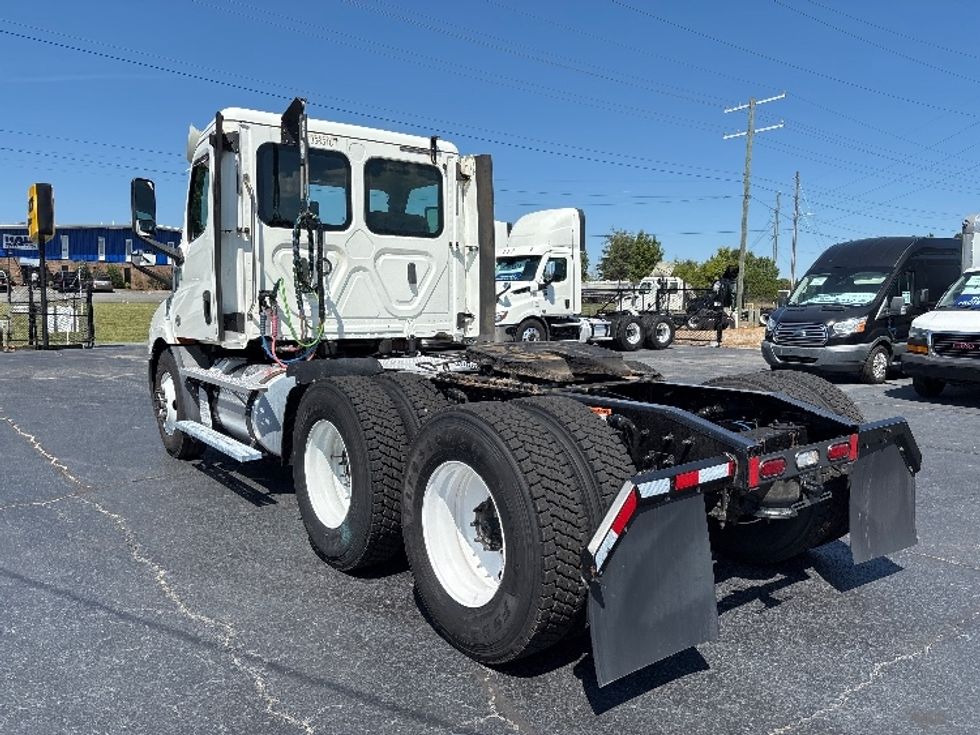 Day Cab Tractor-Heavy Duty Tractors-Freightliner-2020-T11664ST-Concord-NC-185,447\n\t\tmiles-$ 59,000 - Image 5