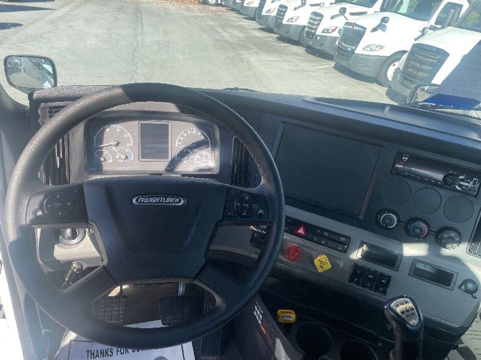 Day Cab Tractor-Heavy Duty Tractors-Freightliner-2020-T11664ST-Dalton-GA-201,384\n\t\tmiles-$ 55,250 - Image 11
