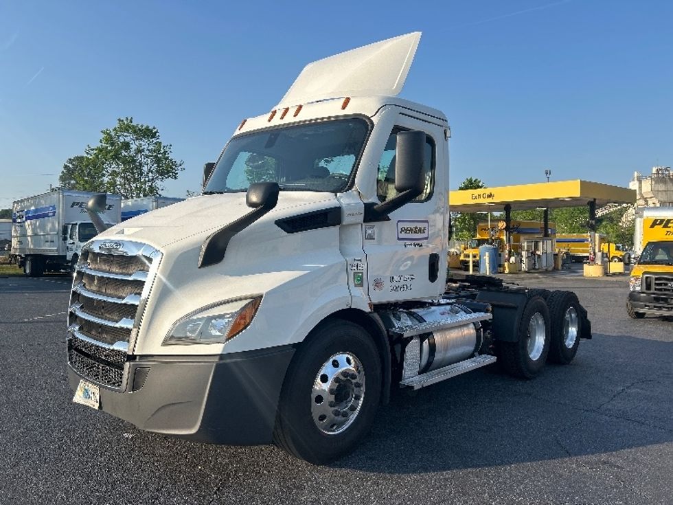 Day Cab Tractor-Heavy Duty Tractors-Freightliner-2020-T11664ST-Duluth-GA-486,749\n\t\tmiles-$ 44,500 - Image 3