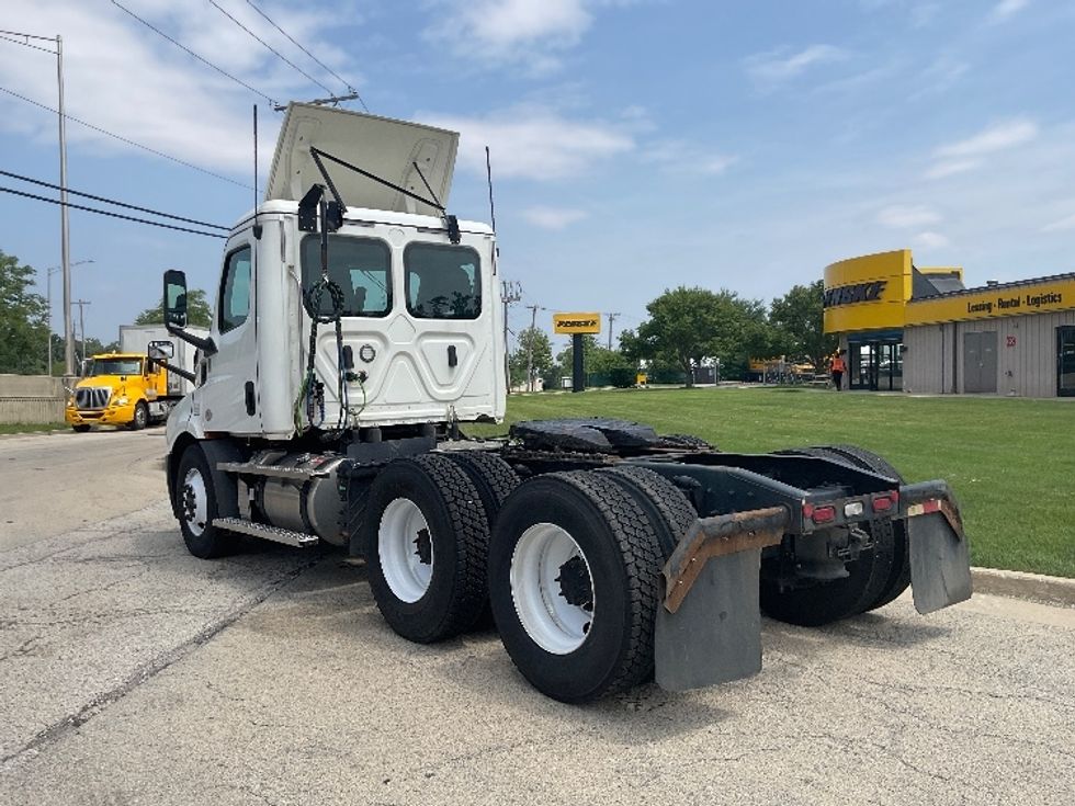 Day Cab Tractor-Heavy Duty Tractors-Freightliner-2020-T11664ST-East Chicago-IN-122,298\n\t\tmiles-$ 64,750 - Image 5
