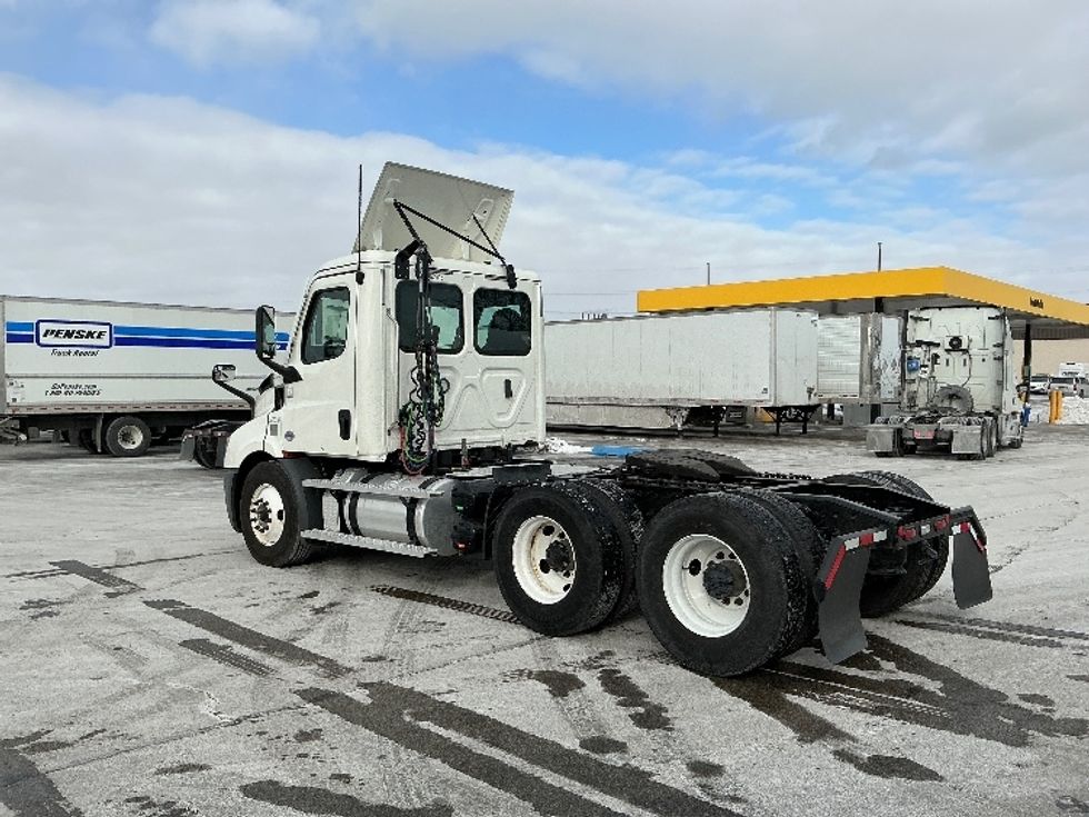 Day Cab Tractor-Heavy Duty Tractors-Freightliner-2020-T11664ST-East Chicago-IN-194,628\n\t\tmiles-$ 56,750 - Image 5