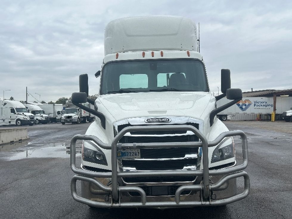 Day Cab Tractor-Heavy Duty Tractors-Freightliner-2020-T11664ST-East Chicago-IN-256,388\n\t\tmiles-$ 56,000 - Image 2