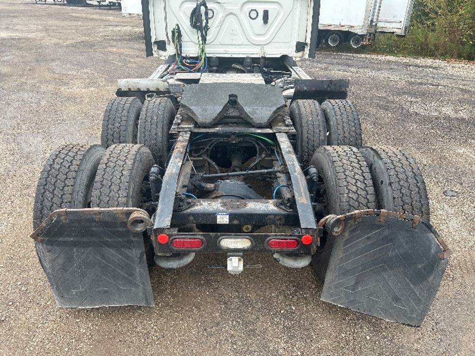 Day Cab Tractor-Heavy Duty Tractors-Freightliner-2020-T11664ST-East Chicago-IN-256,388\n\t\tmiles-$ 56,000 - Image 6