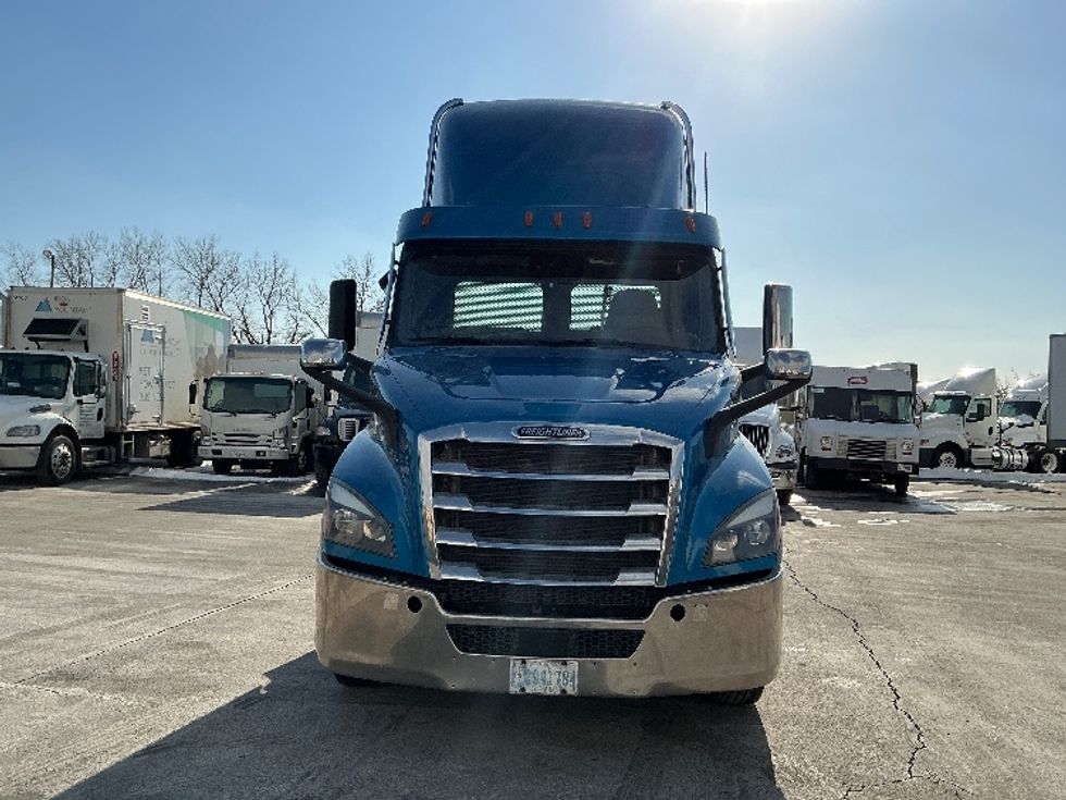 Day Cab Tractor-Heavy Duty Tractors-Freightliner-2020-T11664ST-East Chicago-IN-328,591\n\t\tmiles-$ 49,500 - Image 2