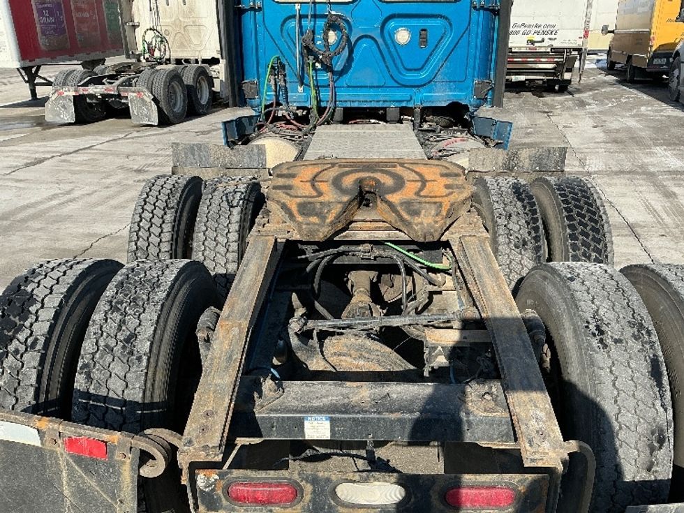 Day Cab Tractor-Heavy Duty Tractors-Freightliner-2020-T11664ST-East Chicago-IN-328,591\n\t\tmiles-$ 49,500 - Image 6