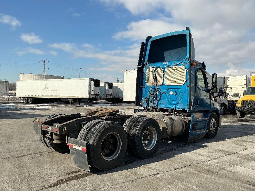 Day Cab Tractor-Heavy Duty Tractors-Freightliner-2020-T11664ST-East Chicago-IN-328,591\n\t\tmiles-$ 49,500 - Image 7