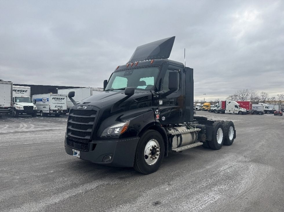 Day Cab Tractor-Heavy Duty Tractors-Freightliner-2020-T11664ST-East Chicago-IN-331,999\n\t\tmiles-$ 56,750 - Image 3